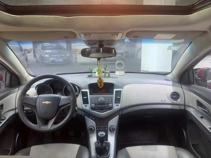 成都14年雪佛兰科鲁兹9