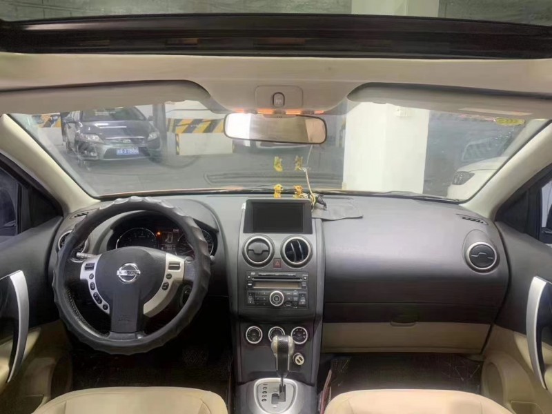 成都13年日产逍客7