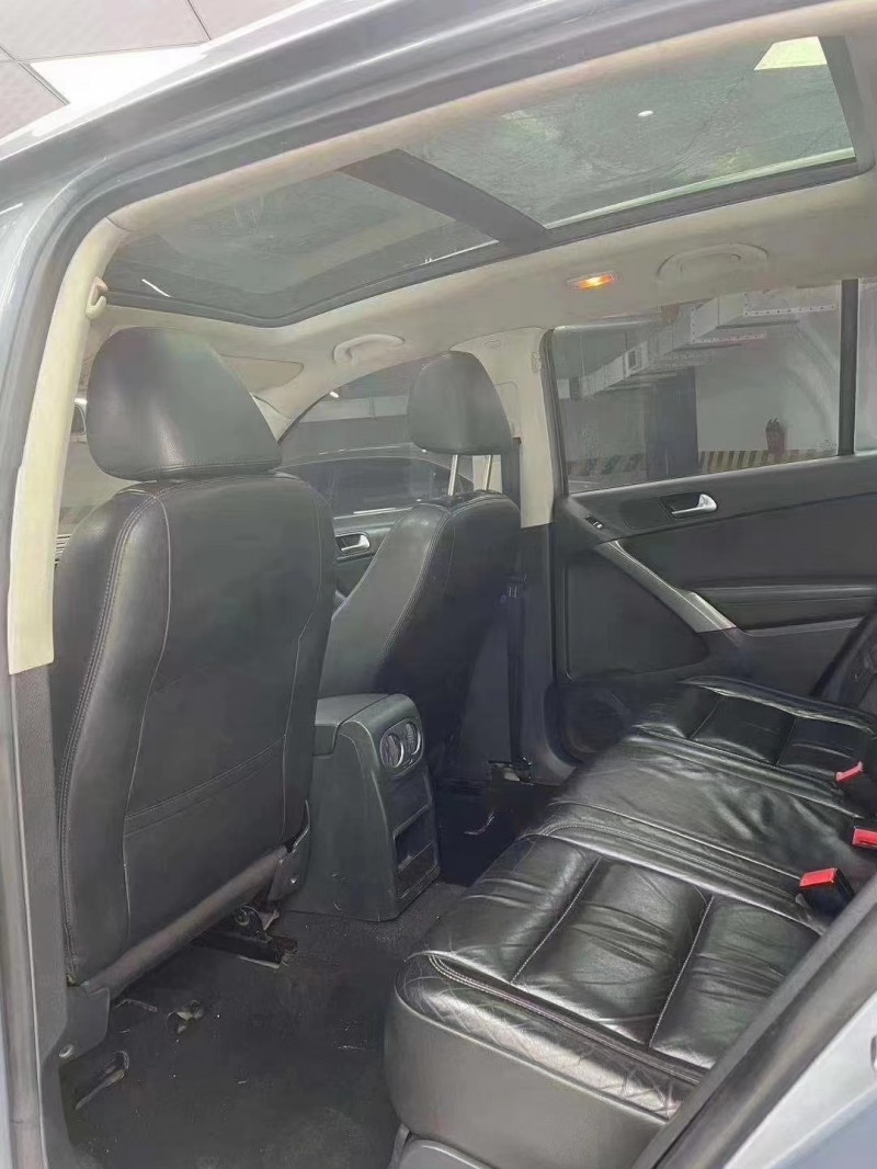 成都12年大众途观7