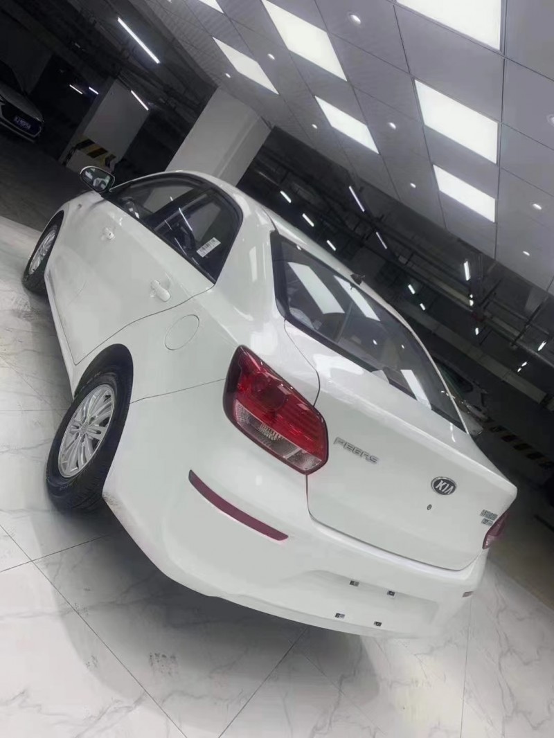 成都20年起亚焕驰4