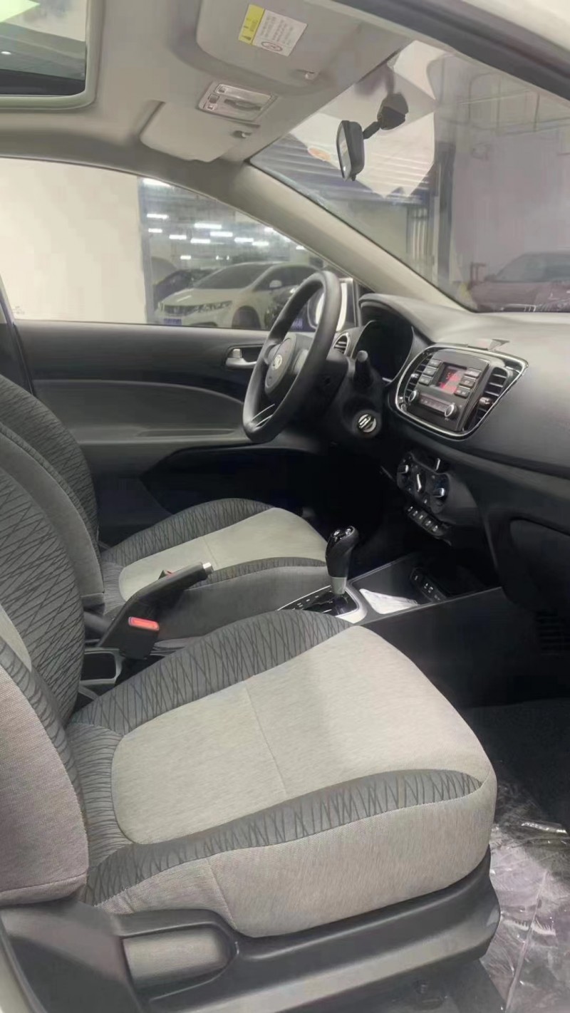 成都20年起亚焕驰9