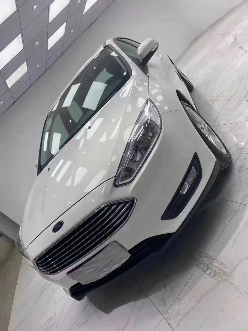 成都20年福特福克斯4