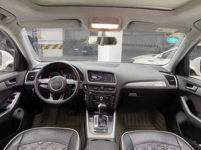 成都15年奥迪Q59