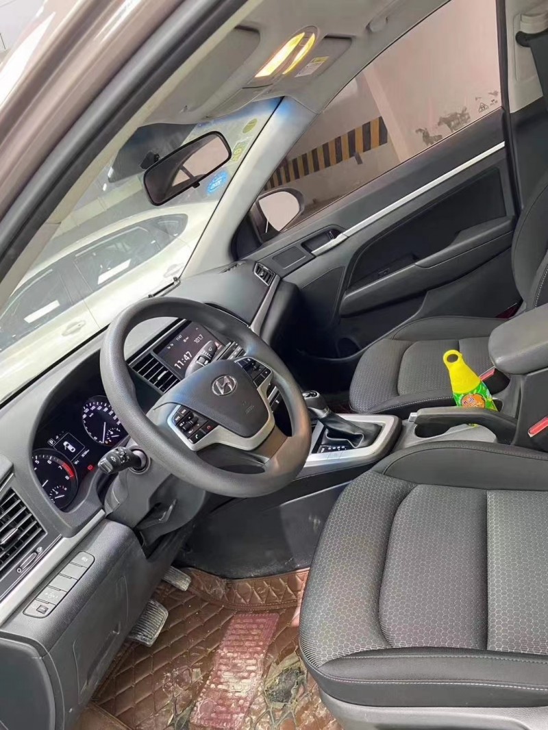 成都17年现代领动6