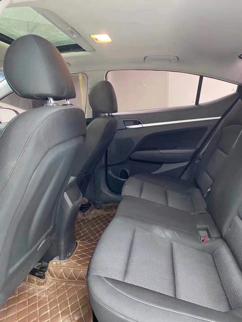 成都17年现代领动7