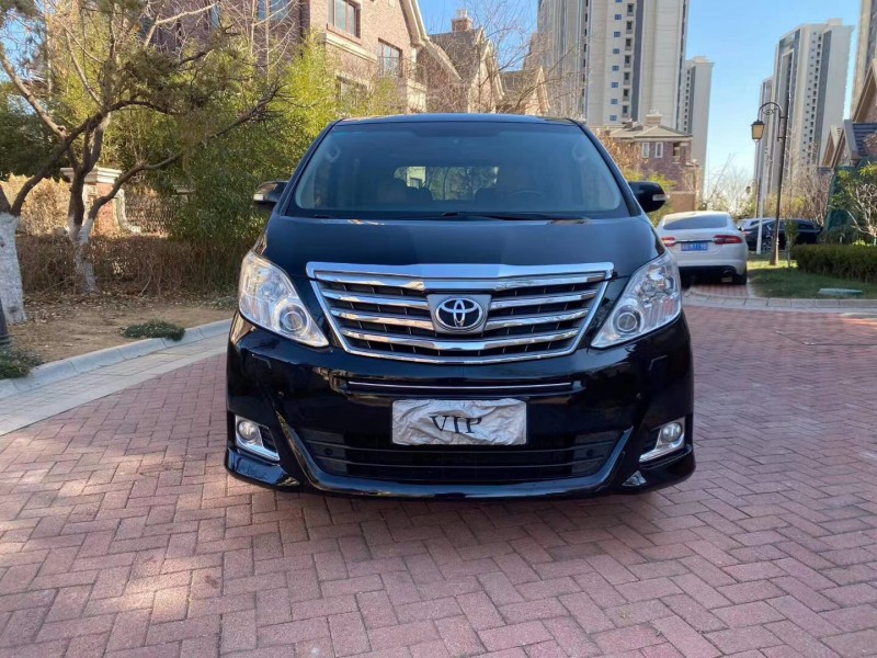 济南12年丰田埃尔法1