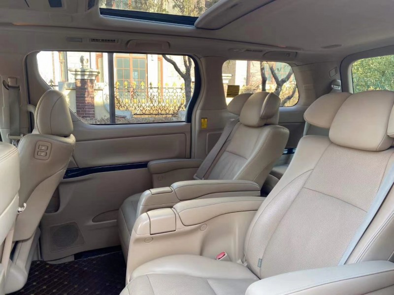 济南12年丰田埃尔法5