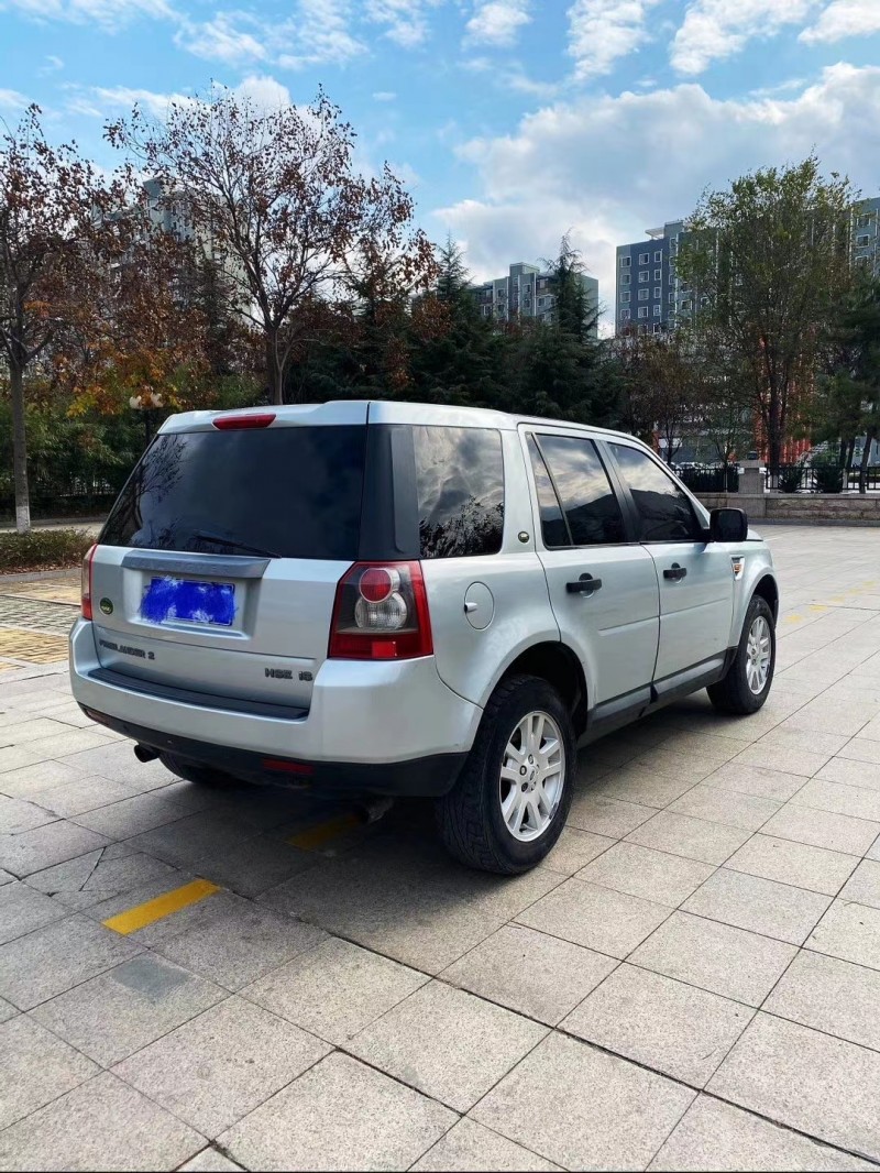 烟台09年路虎神行者4