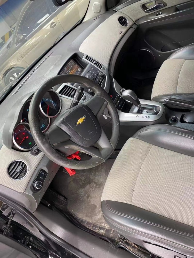 成都15年雪佛兰科鲁兹4