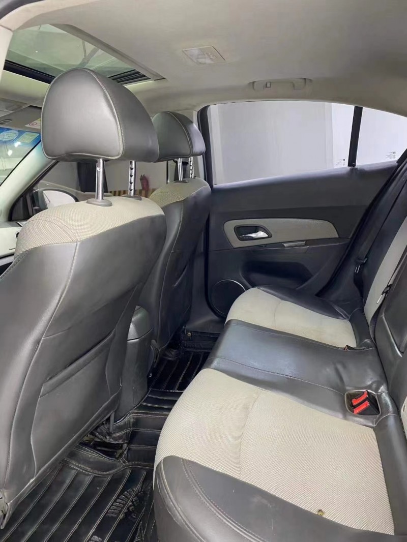 成都15年雪佛兰科鲁兹7