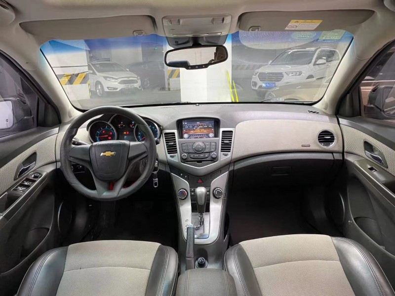 成都15年雪佛兰科鲁兹9