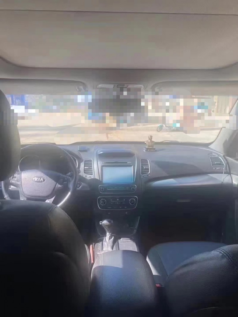 邵阳14年起亚索兰托5