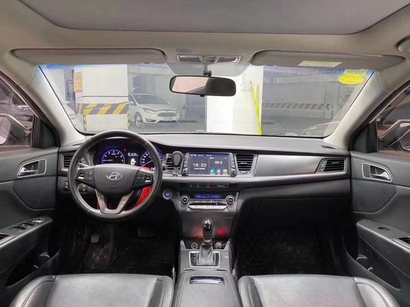 成都18年现代名图7