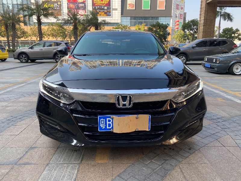 佛山18年本田雅阁9