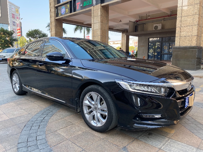 佛山18年本田雅阁7