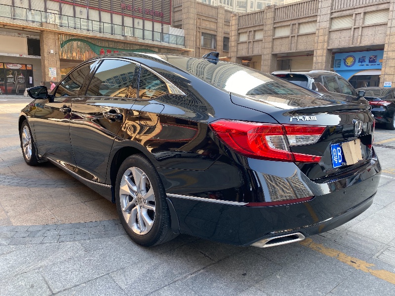 佛山18年本田雅阁2
