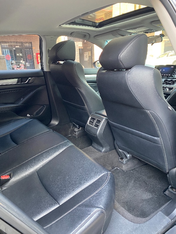 佛山18年本田雅阁3