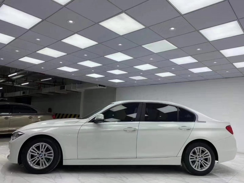 成都15年宝马3系3