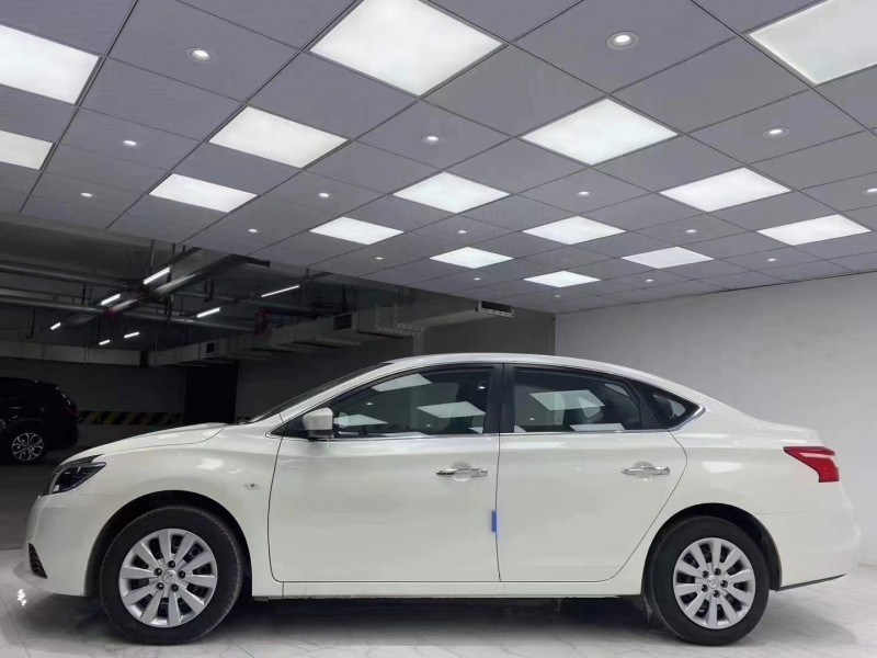 成都20年日产轩逸3