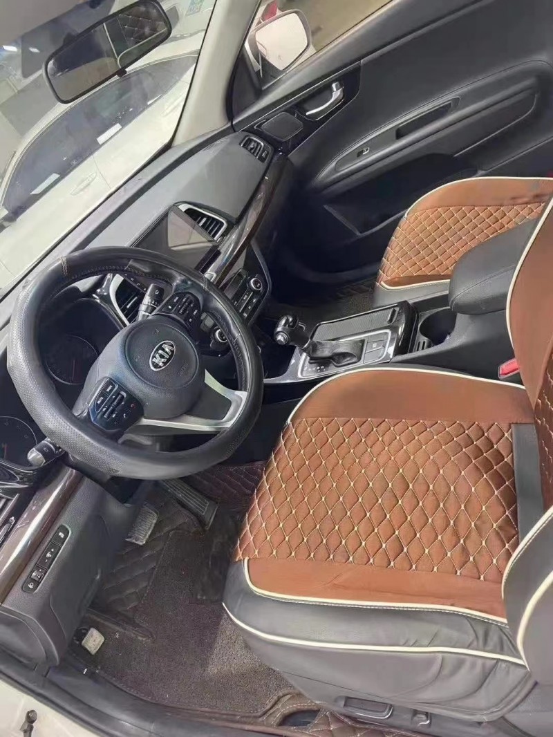 成都16年起亚K49