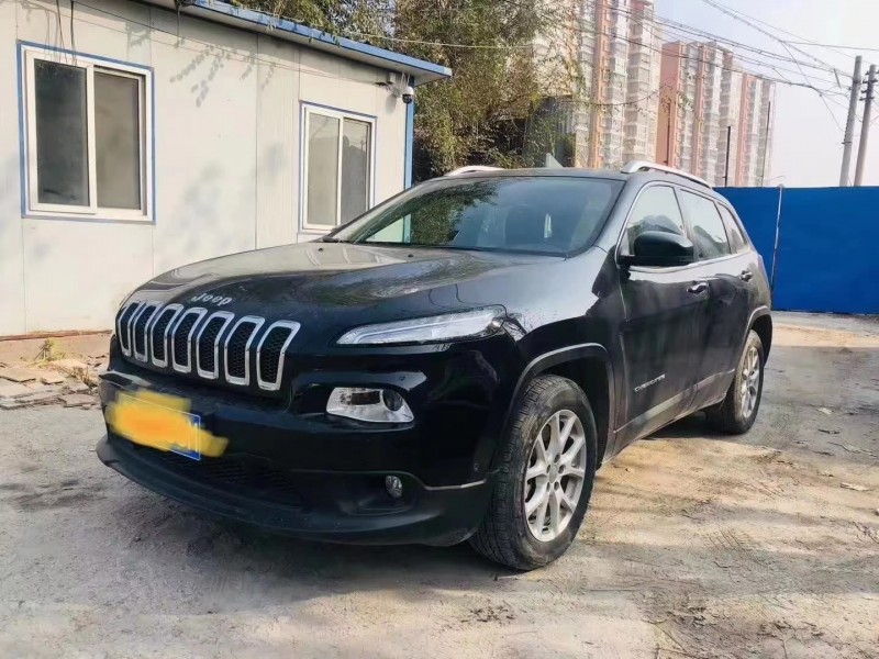 德州16年Jeep自由光1