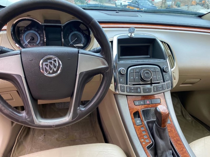 徐州13年别克君越1