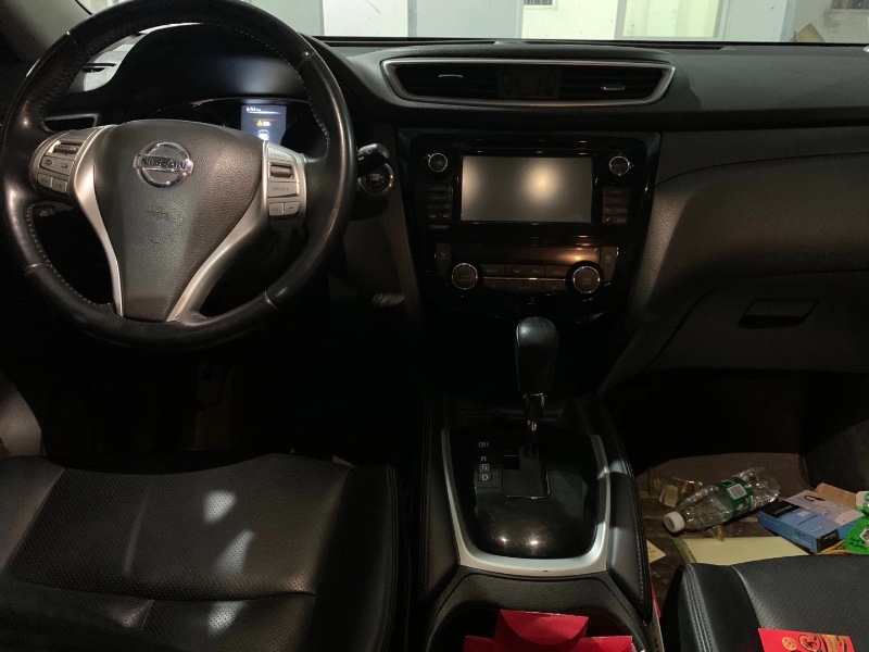 中山14年日产奇骏5