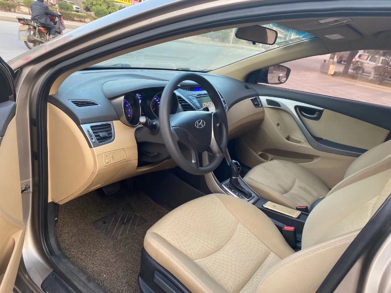 东莞13年现代朗动2