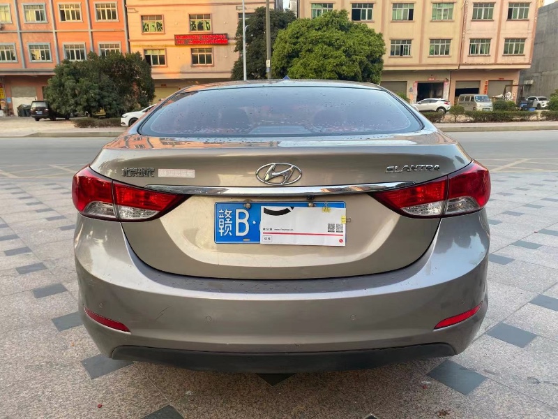 东莞13年现代朗动6