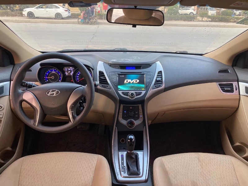 东莞13年现代朗动5