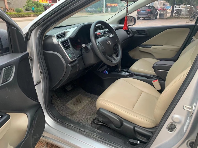 东莞16年本田锋范4