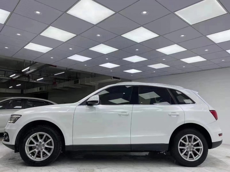 成都15年奥迪Q53