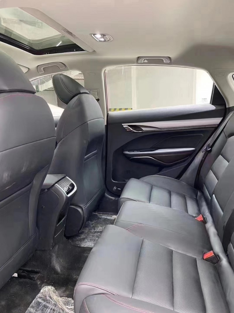 成都20年吉利宾瑞9