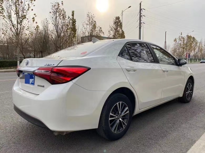 保定17年丰田雷凌4