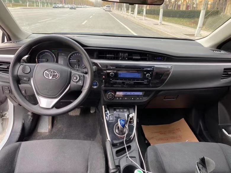 保定17年丰田雷凌8