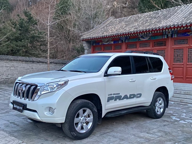 北京17年丰田普拉多3
