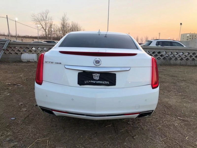 保定13年凯迪拉克XTS4