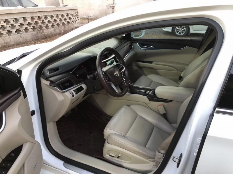 保定13年凯迪拉克XTS1