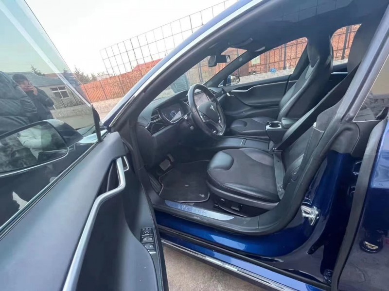 济南17年特斯拉MODEL S7