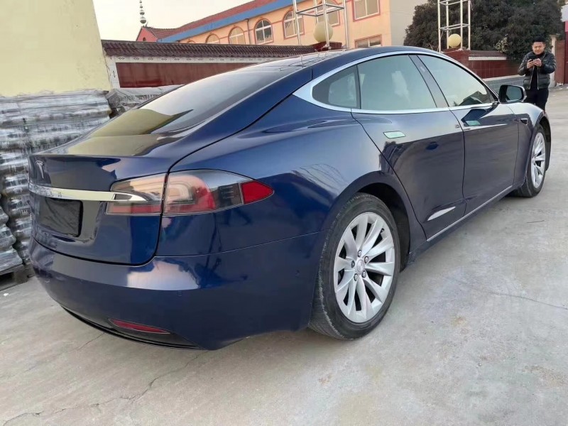 济南17年特斯拉MODEL S8