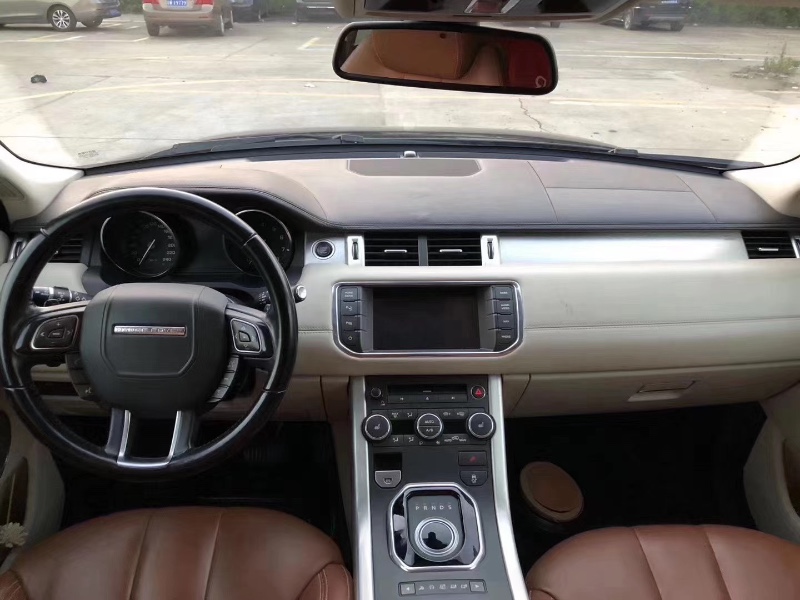 广州12年路虎极光3