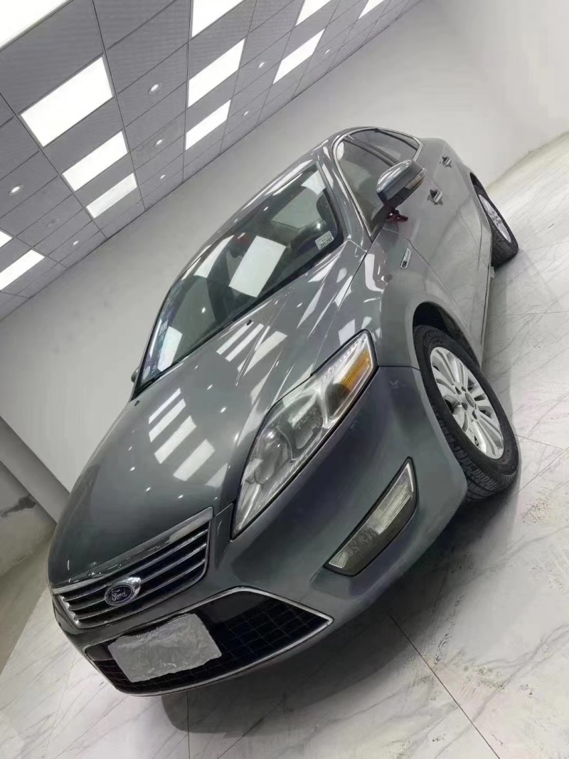 成都11年福特蒙迪欧-致胜2