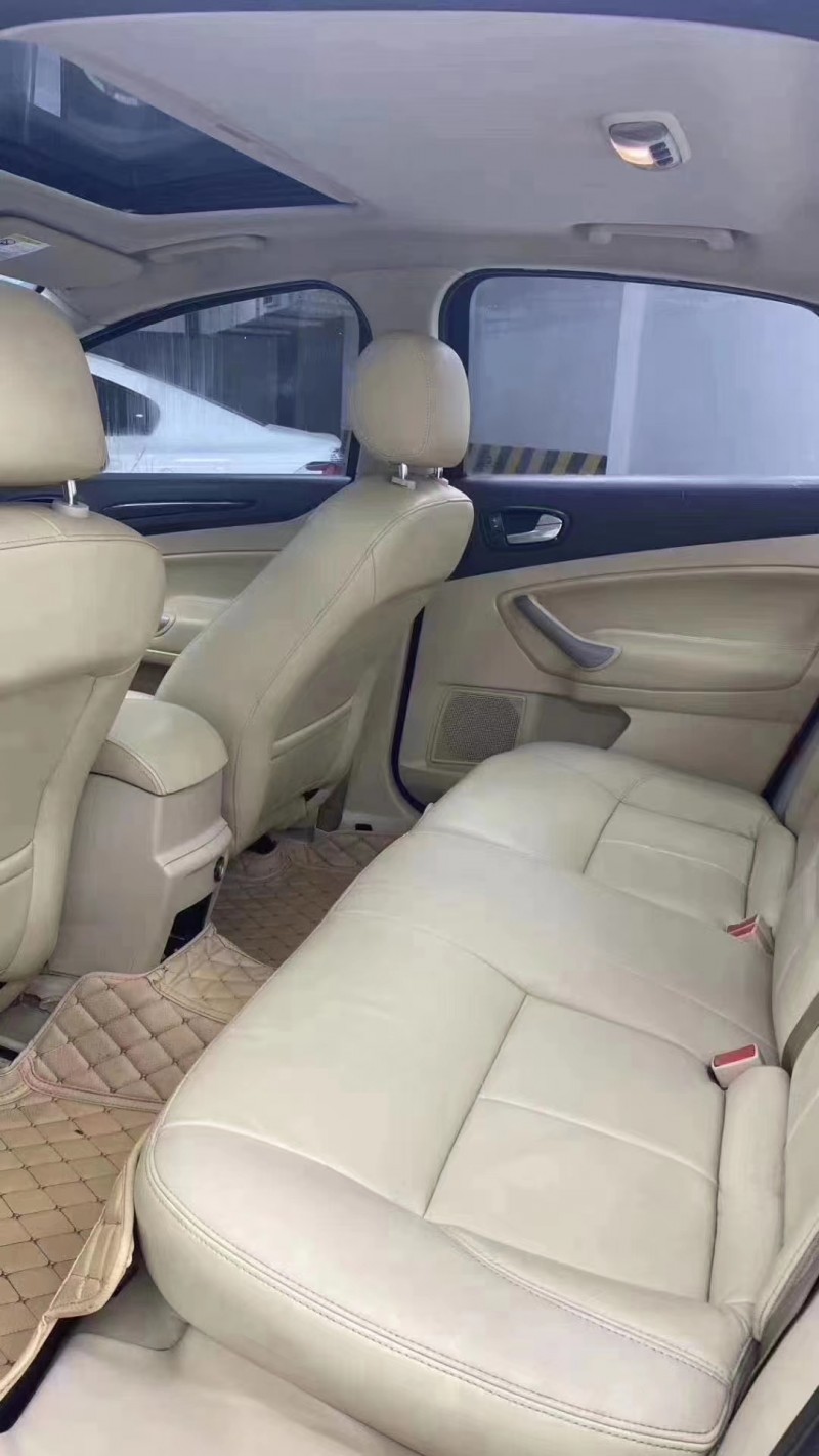 成都11年福特蒙迪欧-致胜9