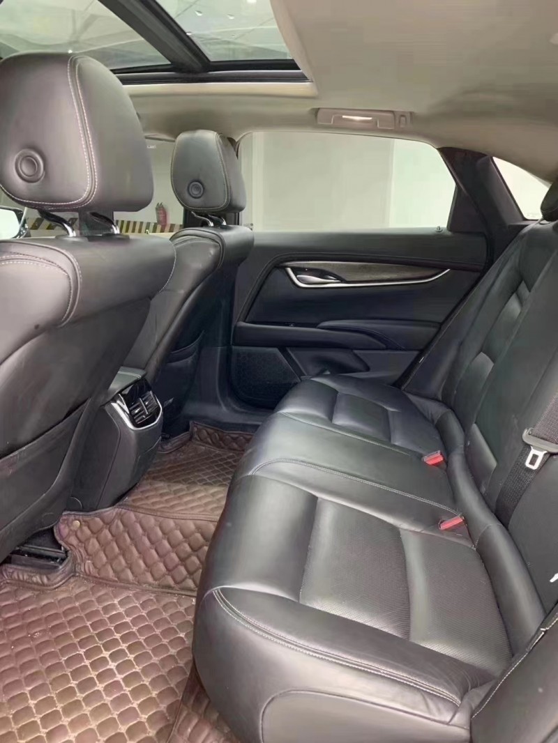 成都19年凯迪拉克XTS9