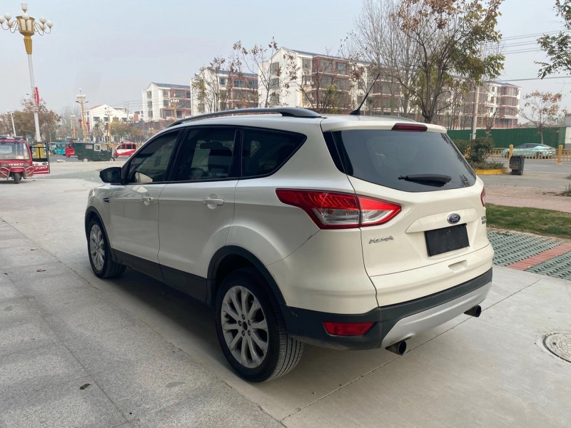 徐州15年福特翼虎5