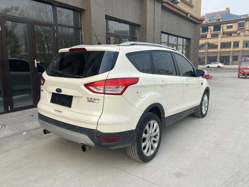 徐州15年福特翼虎6