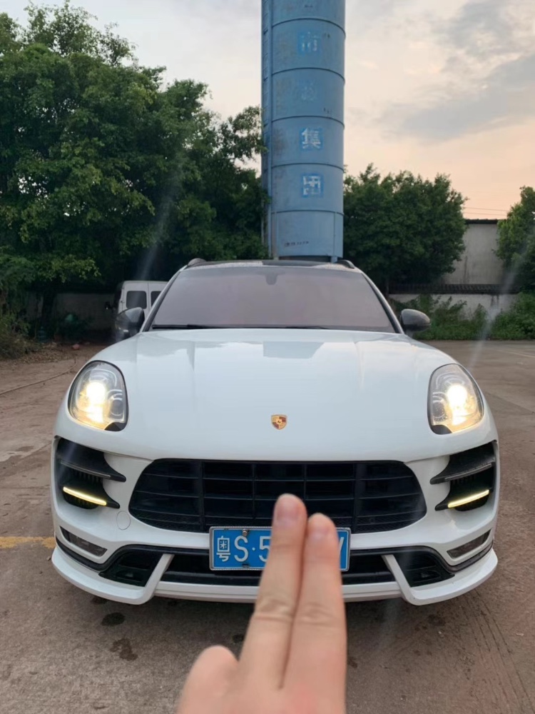 广州16年保时捷Macan7