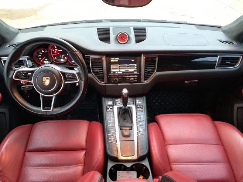 广州16年保时捷Macan3