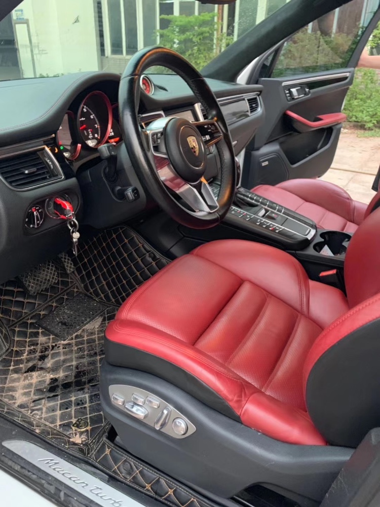 广州16年保时捷Macan2