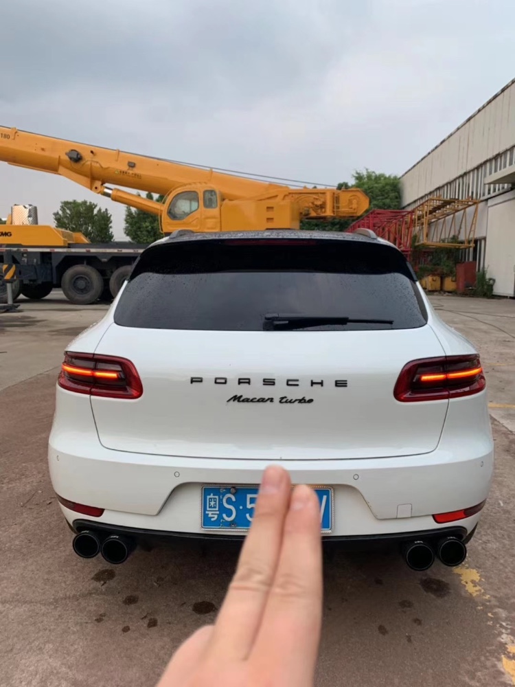 广州16年保时捷Macan4